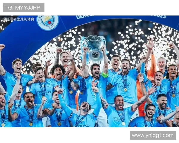 足球明星获得的丰厚奖励与成就背后的故事揭秘