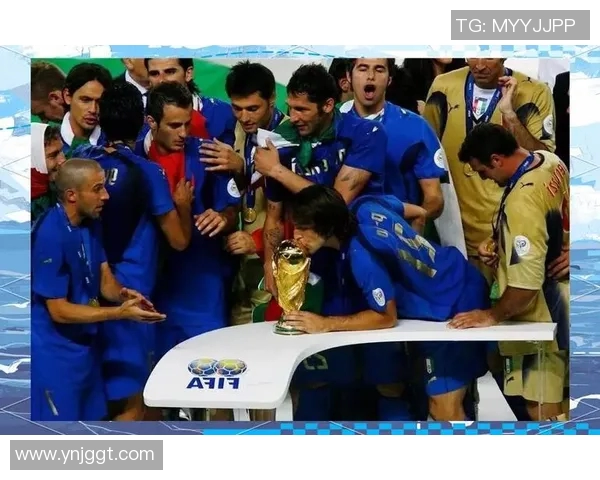 被羞辱的足球明星逆袭之路重拾荣耀与梦想的传奇旅程