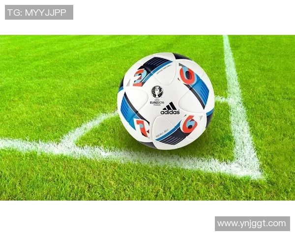 足球明星亲自示范建模技巧直播视频带你领略足球与创意的完美结合