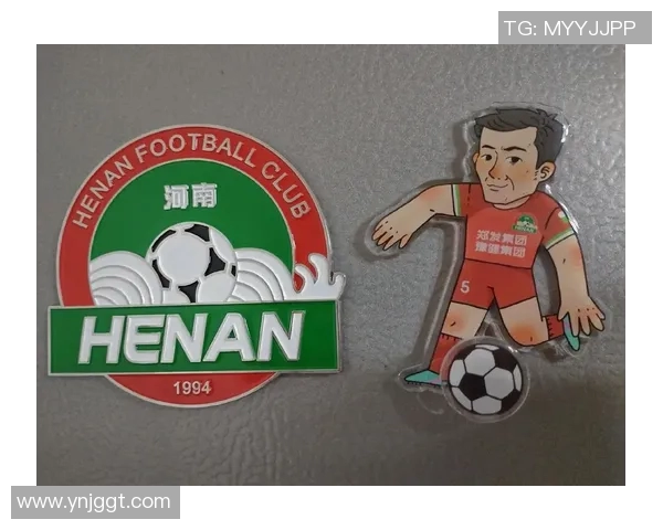 足球明星冰箱贴C罗热销让你的冰箱也能展现足球魅力与激情