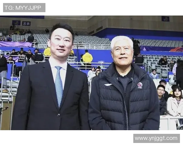 篮球明星广东队长的传奇之路与球队辉煌成就的背后故事